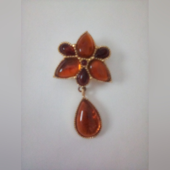 Avon Vintage Flower Pin Brooch - Picture 3 of 9